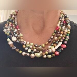 Elegant Multicolor Pearl Necklace